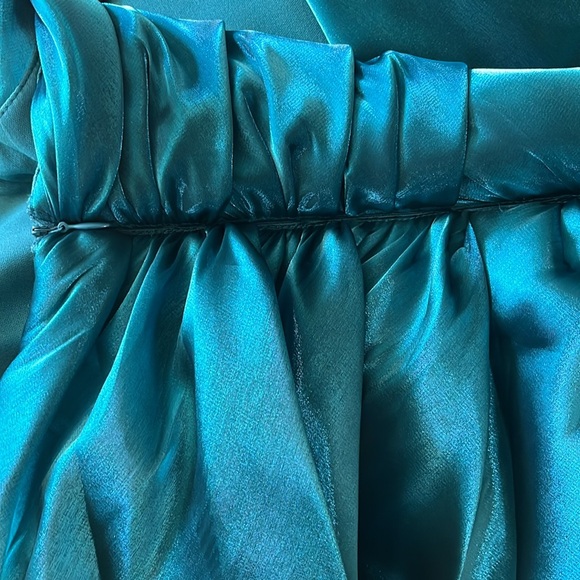 R & M Richards Woman Teal Satin Ruched Blazer Size 18W - Picture 7 of 7